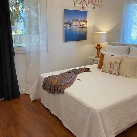 Perla Hvar 3* Ivan Dolac