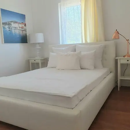 Perla Hvar Apartment *
